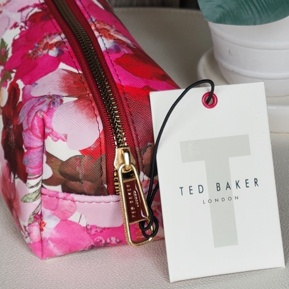 NEW Ted Baker Pink and Red Pressed Flowers Loaf Cosmetic Bag - Picture 6 of 11